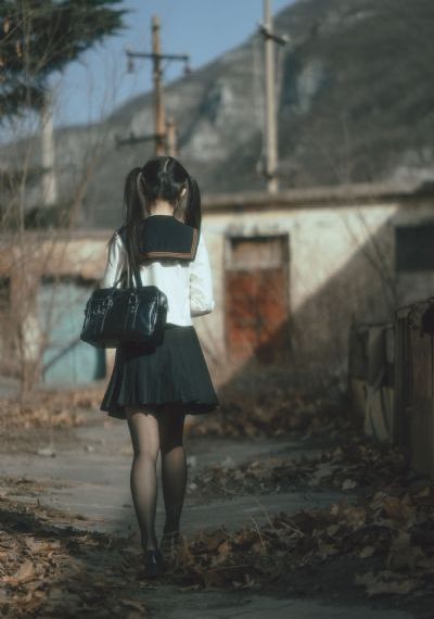 嫂子职业_高清高清完整版播放