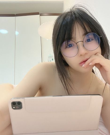 地下偶像_720电影完整版